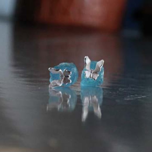 White Gold Aquamarine Blue Stone Raw Crystal Butterfly Mini Earrings for her - Picture 3 of 6